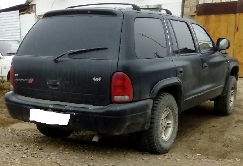 Срочная продажа автомобиля Dodge Durango 1998 в Челябинске