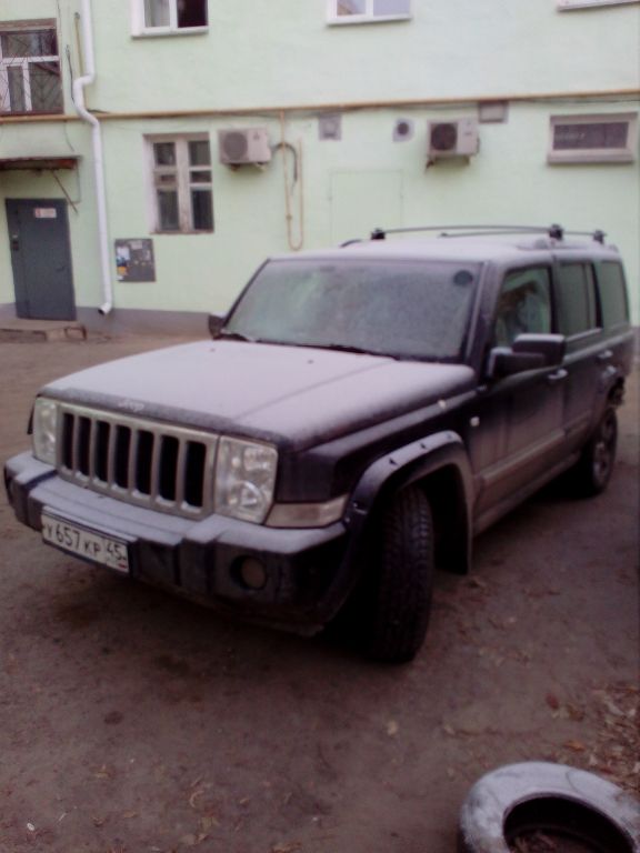 Срочная продажа автомобиля Jeep Commander 2007 в Челябинске