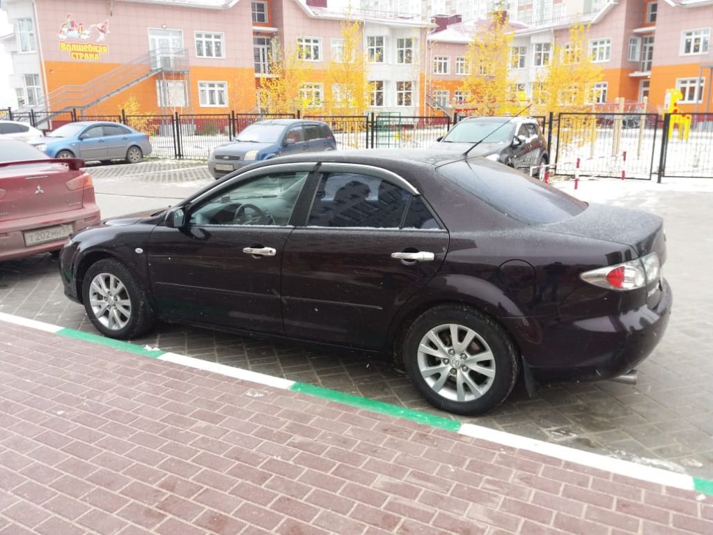 Срочная продажа автомобиля Mazda 6 2005 в Омске