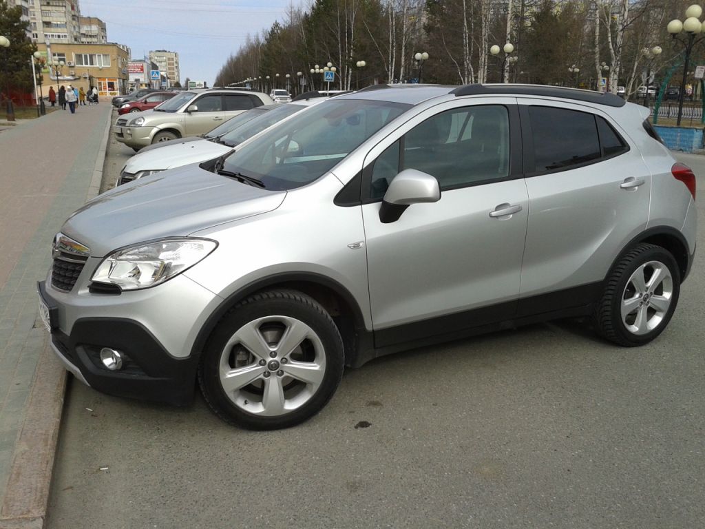 Срочная продажа автомобиля Opel Corsa 2014 в Сургуте
