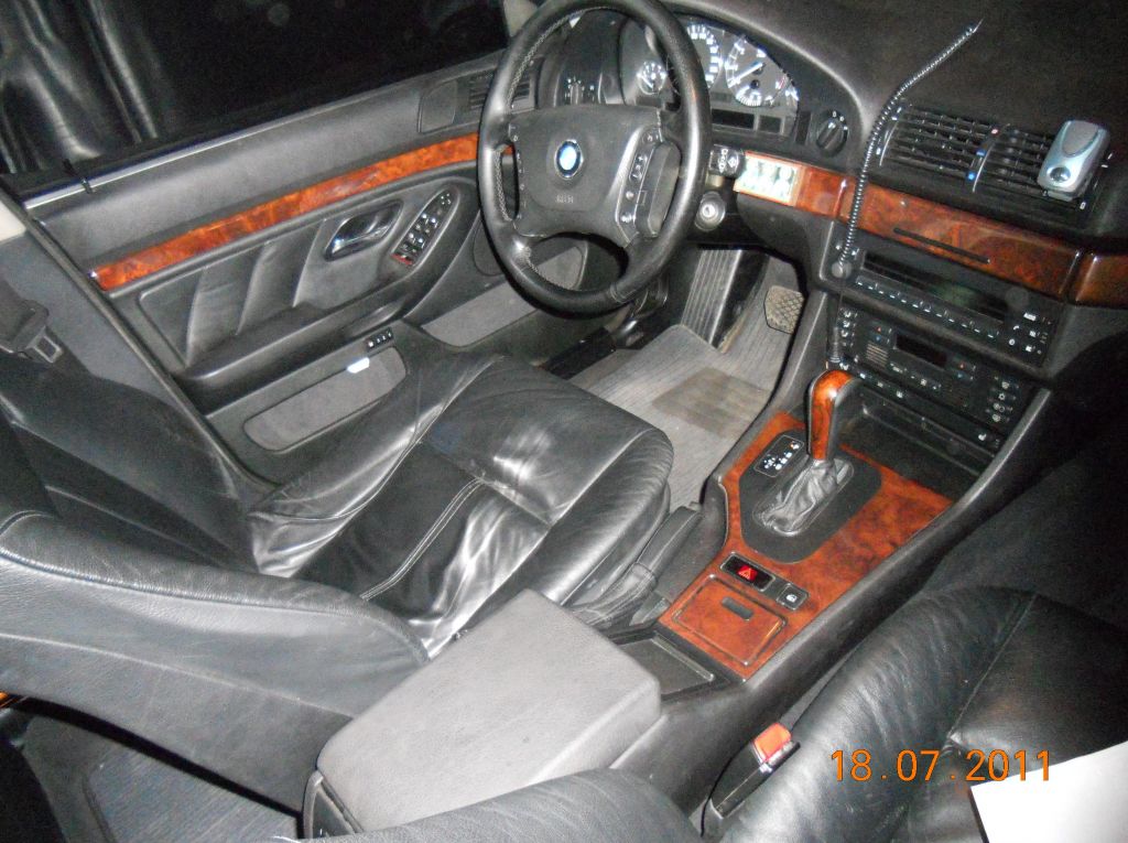 Срочная продажа автомобиля BMW 5 2001 в Волжском Срочная продажа автомобиля BMW 5 2001 в Волжском