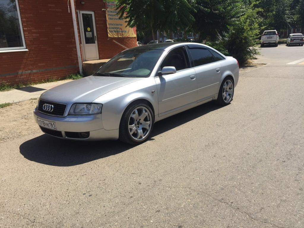 Срочная продажа автомобиля Audi A6 Allroad quattro 2003 в Новороссийске