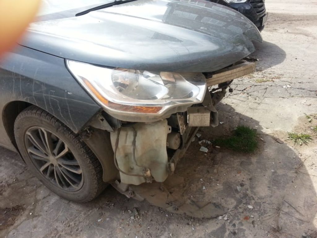 Срочная продажа автомобиля Citroen C4 2014 в Барнауле Срочная продажа автомобиля Citroen C4 2014 в Барнауле