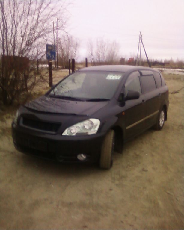 Срочная продажа автомобиля Toyota Ipsum 2001 в Новом Уренгое Срочная продажа автомобиля Toyota Ipsum 2001 в Новом Уренгое