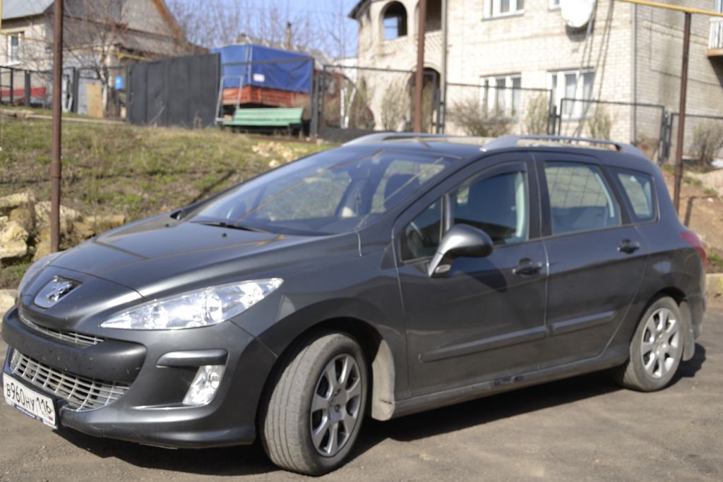 Срочная продажа автомобиля Peugeot 308 2010 в Альметьевске Срочная продажа автомобиля Peugeot 308 2010 в Альметьевске