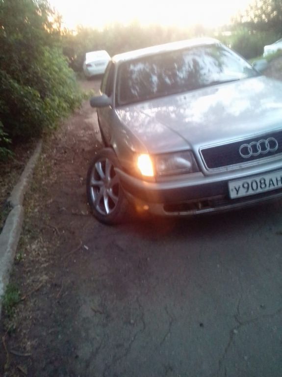 Срочная продажа автомобиля Audi 100 1991 в Самаре