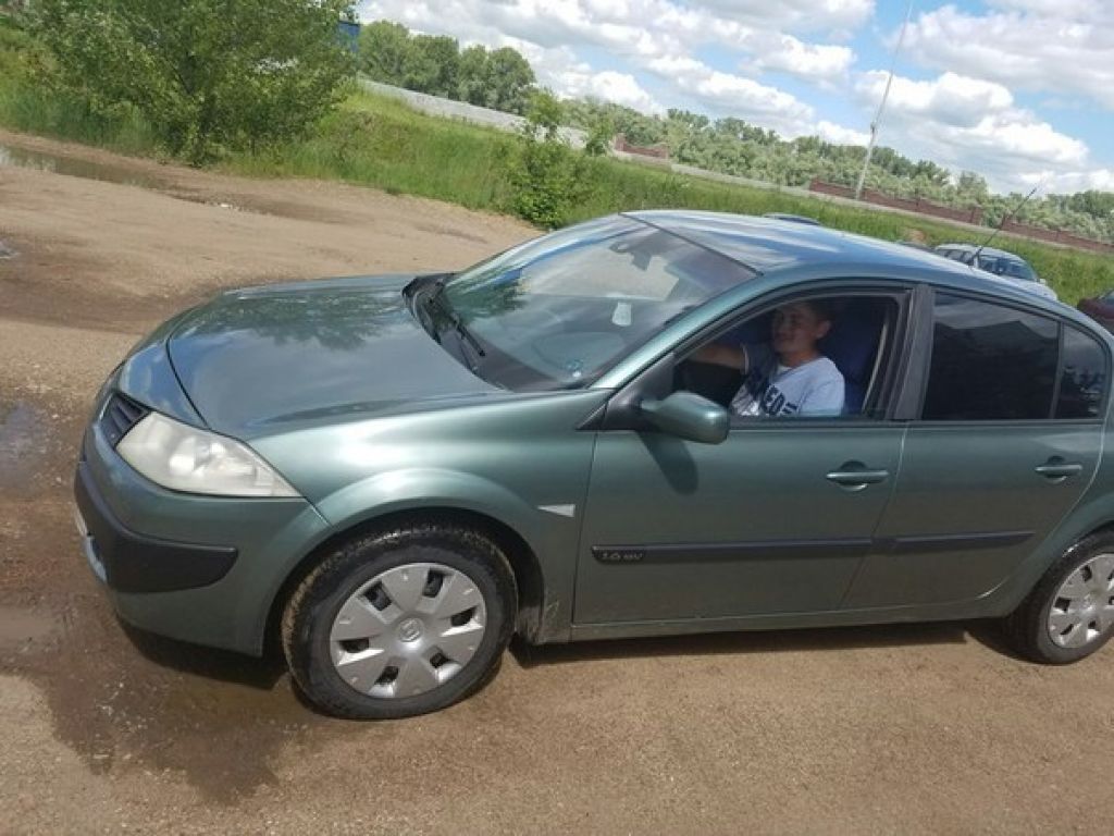 Срочная продажа автомобиля Renault Megane 2006 в Уфе