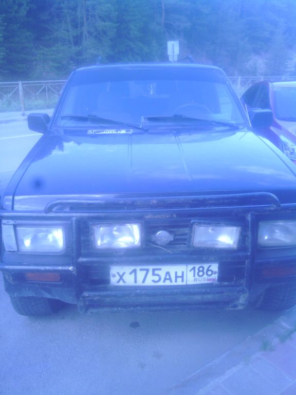 Срочная продажа автомобиля Nissan Terrano 1992 в Ханты-Мансийске Срочная продажа автомобиля Nissan Terrano 1992 в Ханты-Мансийске