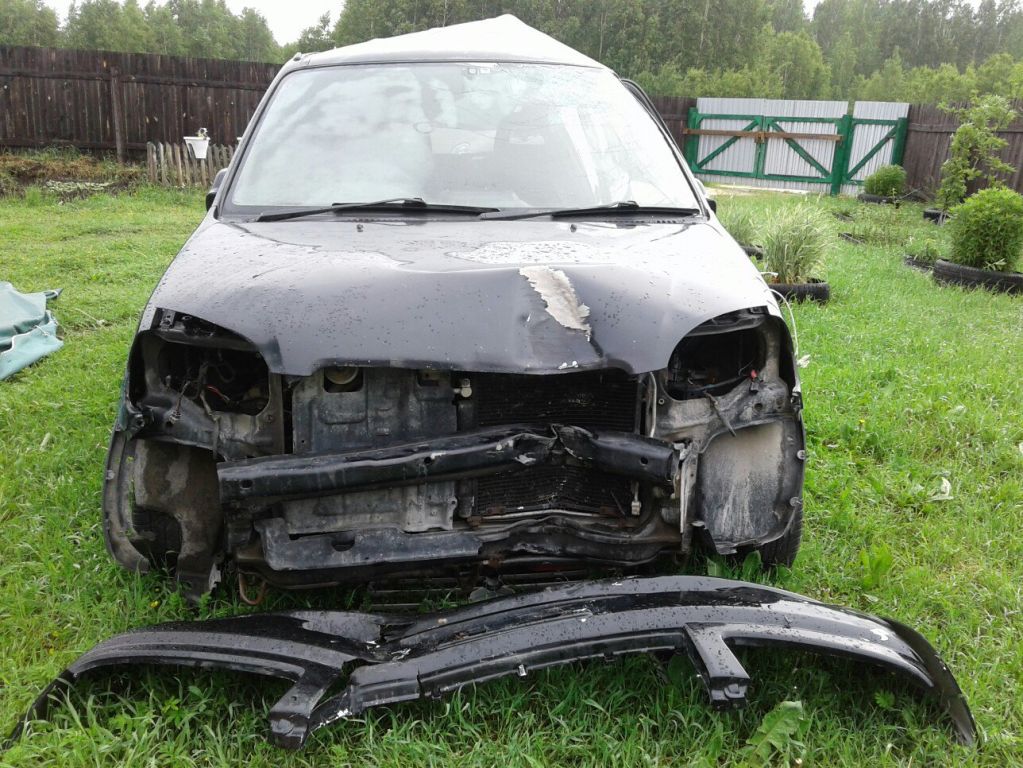 Срочная продажа автомобиля Suzuki Swift 2001 в Тюмени