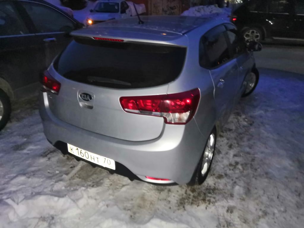 Срочная продажа автомобиля Kia Rio 2015 в Томске