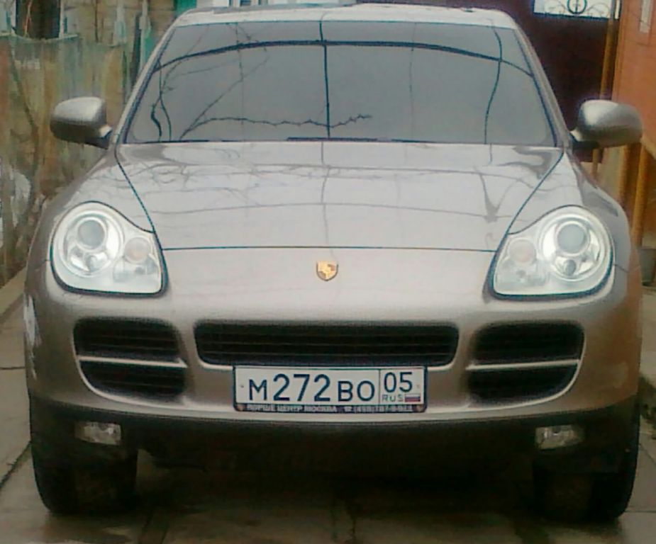 Срочная продажа автомобиля Porsche Cayenne 2003 в Махачкале