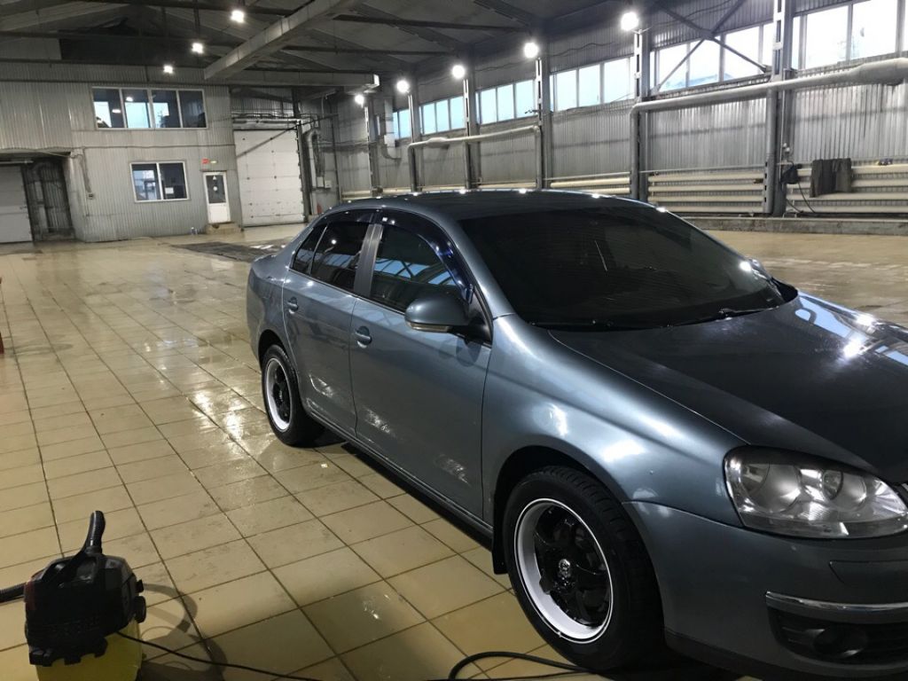 Срочная продажа автомобиля Volkswagen Jetta 2008 в Новом Уренгое