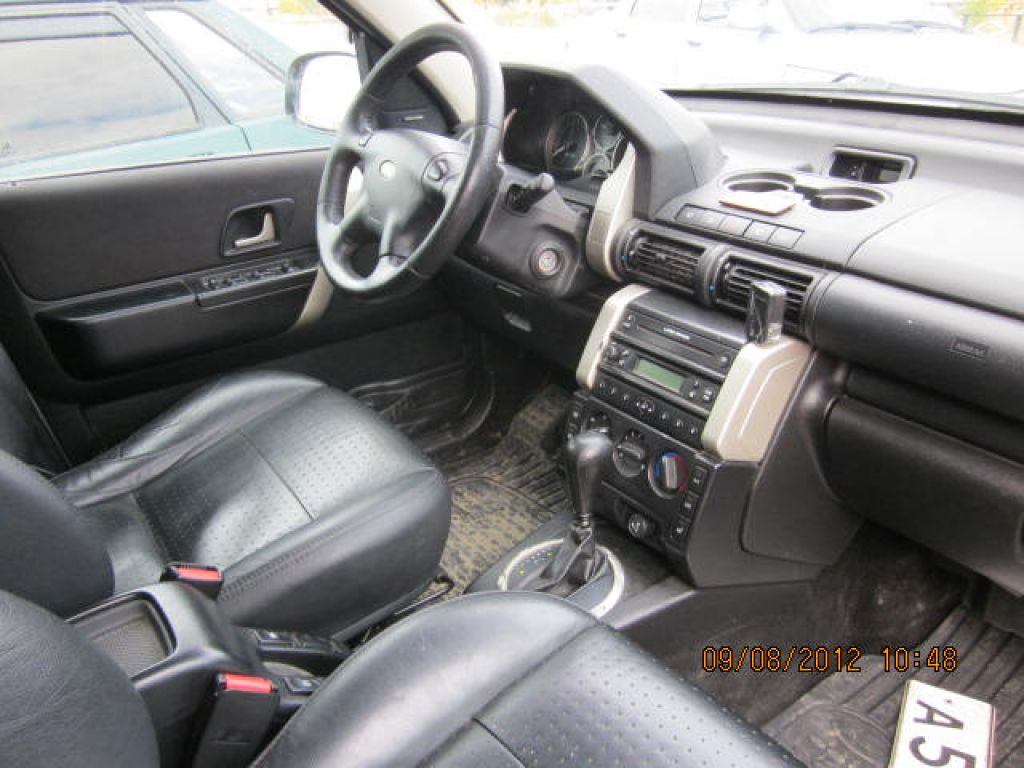Срочная продажа автомобиля Land Rover Freelander 2005 в Новом Уренгое Срочная продажа автомобиля Land Rover Freelander 2005 в Новом Уренгое
